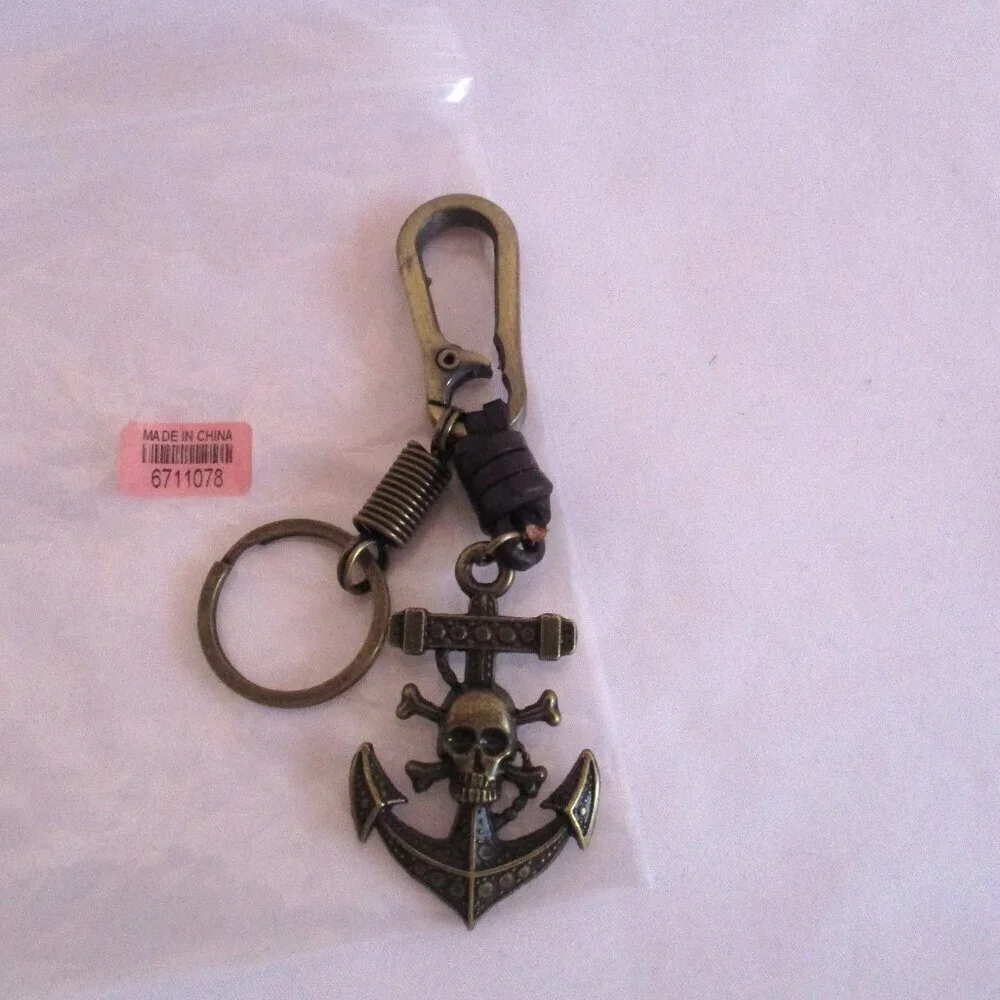 SKULL Keychain in Faux Leather and Goldtone Gift Box